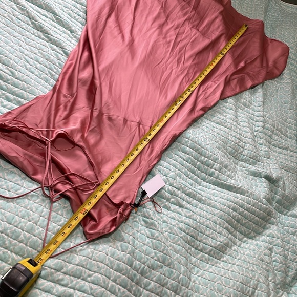 Astr the label Gaia satin slipdress - Picture 9 of 9